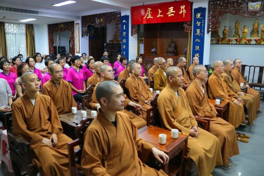 迪马济奥:博阿滕经纪人今日会面萨勒尼塔纳,以敲定加盟事宜